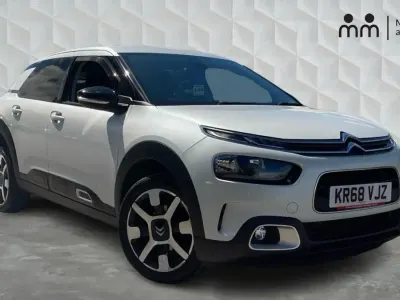 Used Citroën C4 Cactus Flair 110 HP (80 kW) 2018 White Hatchback
