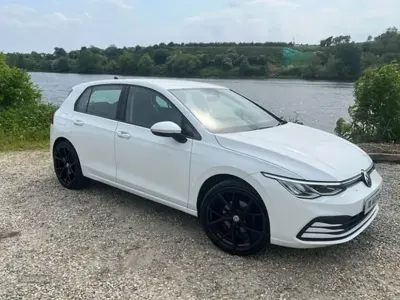 Used VW Golf VIII Life 110 HP (80 kW) 2022 White Hatchback