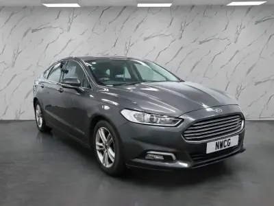 Used Ford Mondeo Zetec 160 HP (117 kW) 2016 Grey Hatchback