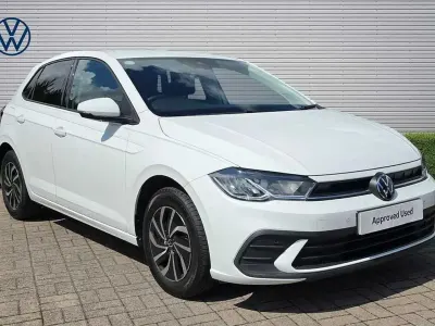 Used VW Polo Life 95 HP (69 kW) 2023 White Hatchback