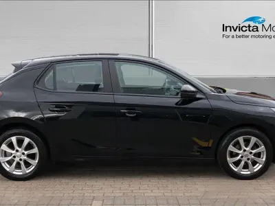 Używany Vauxhall Corsa Design Edition 75 KM (55 kW) 2022 Czarny Hatchback