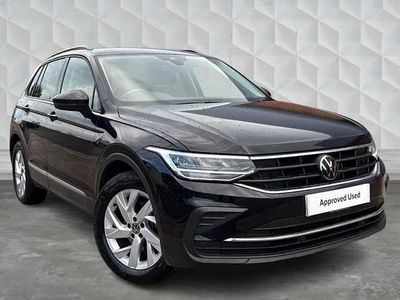 Usado VW Tiguan Life 150 HP (110 kW) 2023 Preto SUV