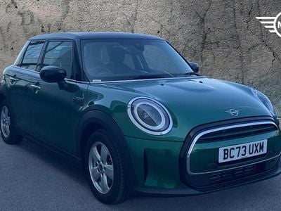 Used Mini Cooper Classic 134 HP (98 kW) 2024 Green Hatchback