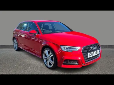 Używany Audi A3 S-Line 150 KM (110 kW) 2018 Czerwony Sedan/Limuzyna