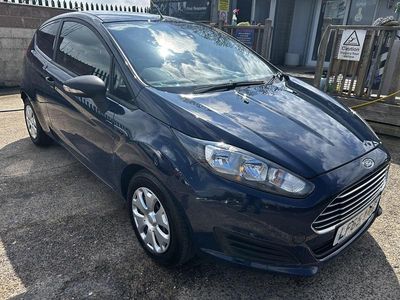 Usado Ford Fiesta 2015 Azul Van