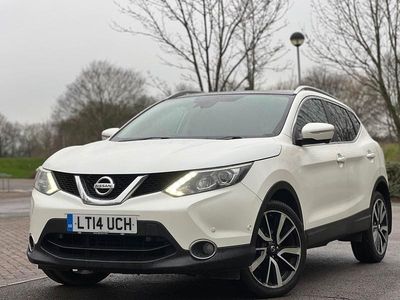 Used Nissan Qashqai Tekna 2014 White SUV