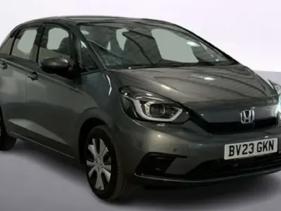 Usado Honda Jazz Hybrid 109 HP (80 kW) 2023 Cinzento Citadino