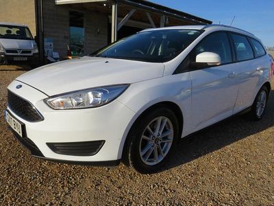 Used Ford Focus Style 120 HP (88 kW) 2017 White Estate