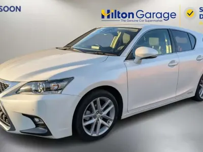 Used Lexus CT200h Luxury Line 2018 White Hatchback