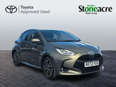 Used Toyota Yaris Design 116 HP (85 kW) 2023 Bronze Hatchback