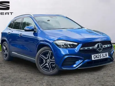 Usado Mercedes GLA200 Executive 161 HP (118 kW) 2025 Azul SUV