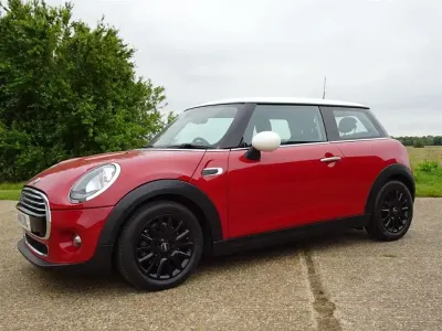 Used Mini Cooper Hatch 136 HP (100 kW) 2014 Red Hatchback