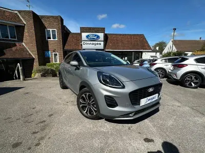 Używany Ford Puma Titanium 125 KM (91 kW) 2024 Srebrny SUV