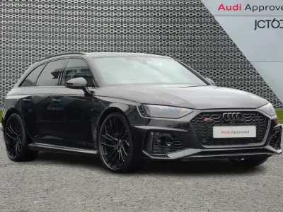 Used Audi RS4 Design 444 HP (326 kW) 2024 Black Estate