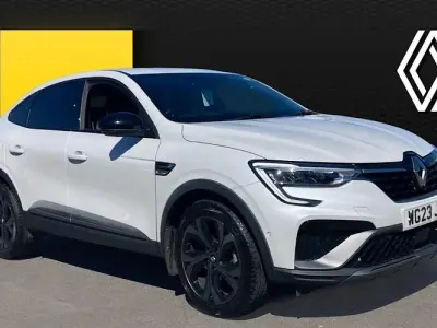 Używany Renault Arkana R.S. 140 KM (102 kW) 2023 Biały SUV