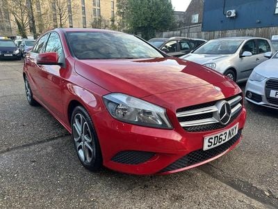 Used Mercedes A180 109 HP (80 kW) 2013 Red Hatchback