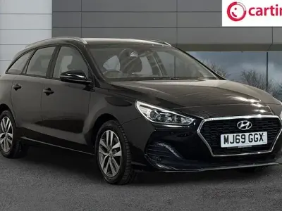 Used Hyundai i30 SE 120 HP (88 kW) 2019 Black Estate