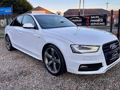 Usado Audi A4 Black Edition 177 HP (130 kW) 2013 Branco Sedan