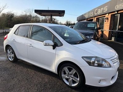 White Used 2012 Toyota Auris SR Hatchback | £3,300 (Good price)