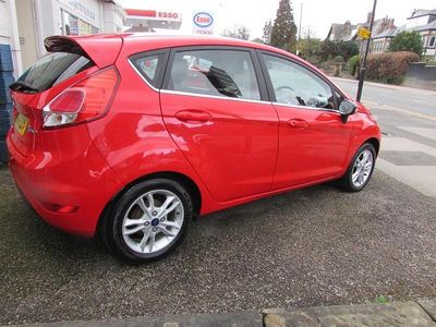 Used Ford Fiesta Zetec 82 HP (60 kW) 2017 Red Hatchback
