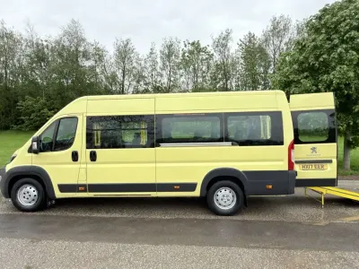Używany Peugeot Boxer 2017 Żółty Van