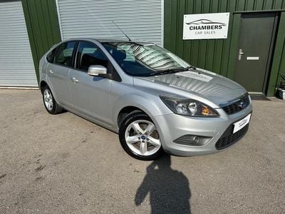 Silver Used 2011 Ford Focus Zetec Hatchback | £1,750 (Fair price)