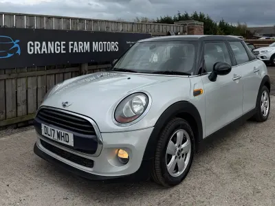 Used Mini Cooper D Hatch 116 HP (85 kW) 2017 Silver Hatchback
