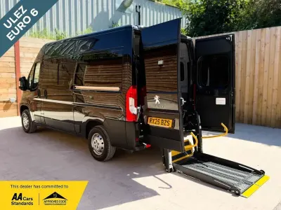 Used Peugeot Boxer Premium 140 HP (102 kW) 2025 Grey Van
