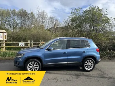 Begagnad VW Tiguan SE 2012 Blå SUV
