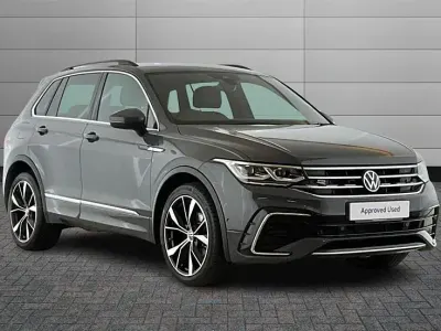 Usado VW Tiguan R-line 150 HP (110 kW) 2023 Cinzento SUV