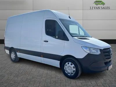 Used Mercedes Sprinter Progressive 150 HP (110 kW) 2021 White Van