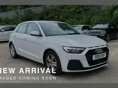 Used Audi A1 Design 113 HP (83 kW) 2019 White SUV