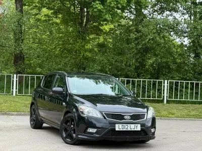 Używany Kia Ceed 2012 Czarny Hatchback