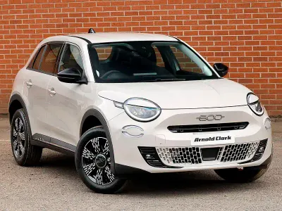 New Fiat 600 136 HP (100 kW) 2026 Beige SUV