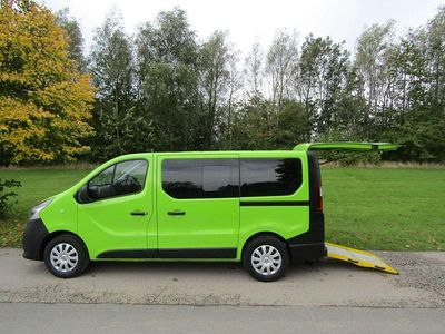 Used Renault Trafic Business 2018 Green MPV