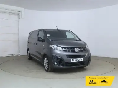 Second-hand Vauxhall Vivaro S 120 CP (88 kW) 2023 Gri Monovolum