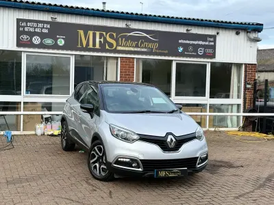 Used Renault Captur Dynamique 90 HP (66 kW) 2015 Silver/black SUV
