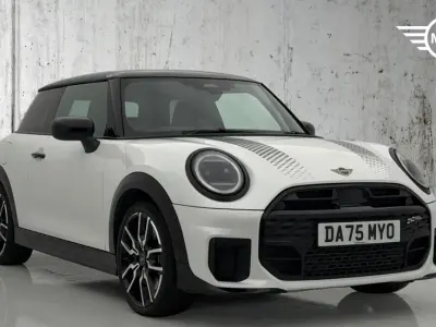 Used Mini Cooper S Hatch 201 HP (147 kW) 2025 White Hatchback
