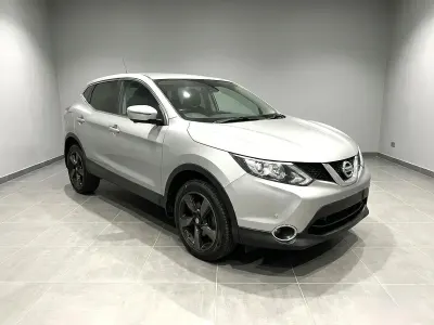 Used Nissan Qashqai N-Connecta 110 HP (80 kW) 2017 Silver SUV