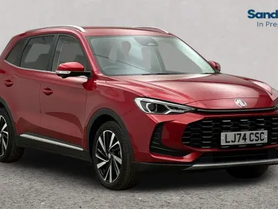 Second-hand MG ZS Trophy 196 CP (144 kW) 2024 Roșu SUV