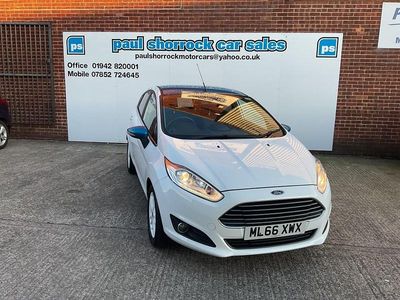 White/blue Used 2016 Ford Fiesta Zetec Hatchback | £6,490 (Fair price)