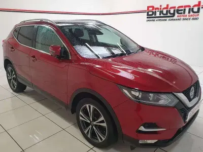 Used Nissan Qashqai N-Connecta 115 HP (84 kW) 2019 Red SUV