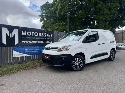 Used Citroën Berlingo 75 HP (55 kW) 2019 White MPV