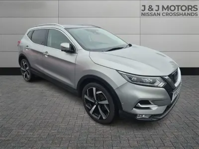 Used Nissan Qashqai Tekna 115 HP (84 kW) 2017 Silver SUV
