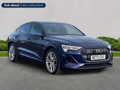 Begagnad Audi e-tron Advanced 300 kW (408 HK) 2020 Blå SUV