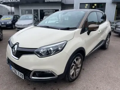 Usado Renault Captur Iconic 90 HP (66 kW) 2016 Branco SUV