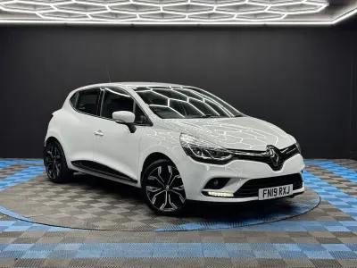 Used Renault Clio Play 2019 White Hatchback