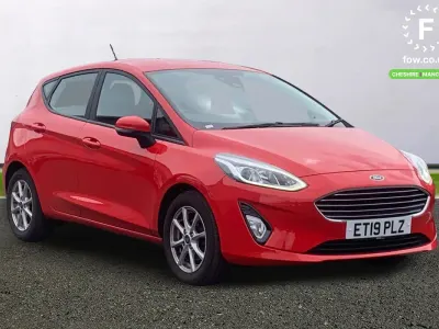 Used Ford Fiesta Zetec 101 HP (74 kW) 2019 Red Hatchback