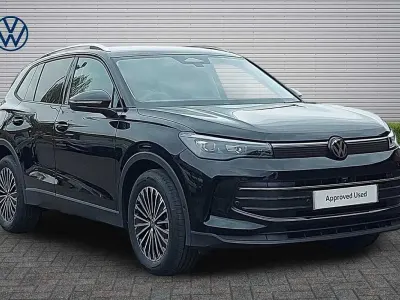 Nowe VW Tiguan Match 150 KM (110 kW) 2026 Czarny SUV
