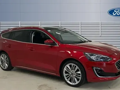 Used Ford Focus Vignale 155 HP (114 kW) 2020 Red Estate